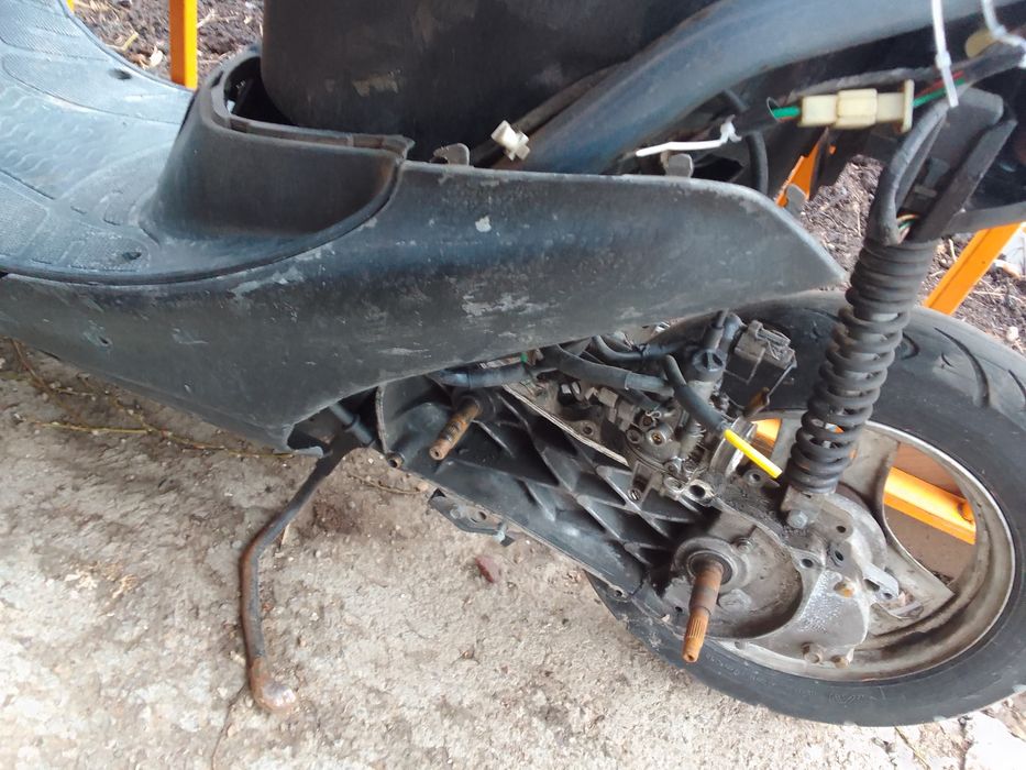 Продам скутор  хондо дио 34