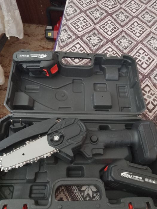 Резачка на батери мини YOVLET