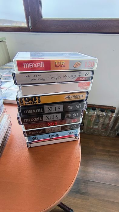 Vând 73 casete audio poziție Normal