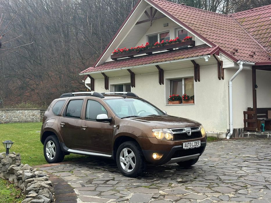 Dacia Duster 4X4, Culoare metalizata, Distributie schimbata