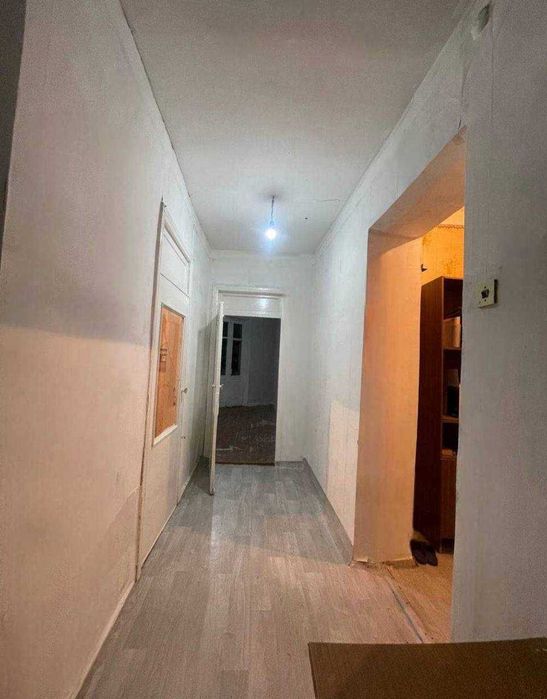 Срочно 2 комнатная Бабура Высокопотолочка Пед Институт Бавария плаза