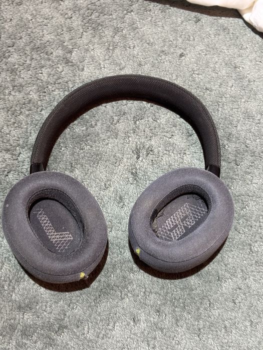 наушники JBL LIVE 500BT