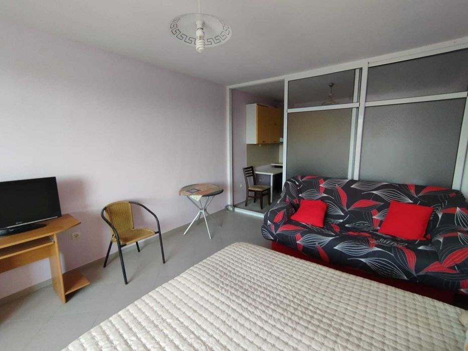 Дава се под наем Едностаен апартамент в Поморие - 50 кв.м за 235 € - Снимка #4