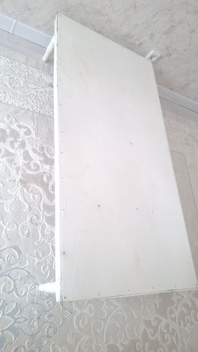 Стол для кухни.Покрашенный.г.Актау