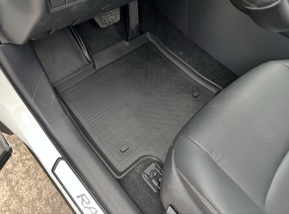 Коврики в салон на Toyota RAV4 с 2019+