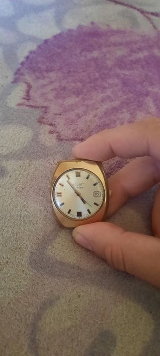 4 часовника работещи