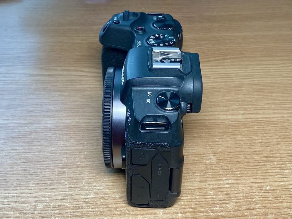 Cameră foto Canon EOS RP