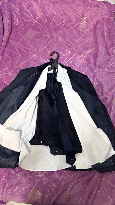 Продам костюм  состояние отличное