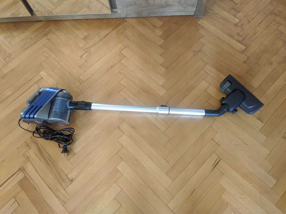Вертикална прахосмукачка Star-Light ACTS-606R, Cyclonic, 0.6л, 600 W