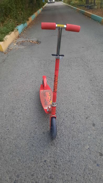 Продам самокат подростковый.