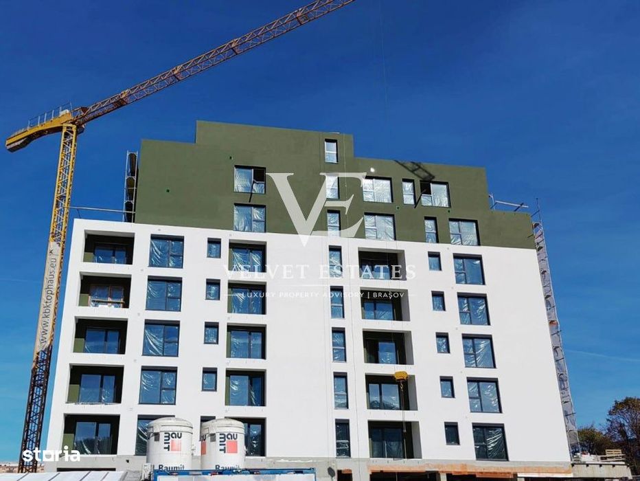 Penthouse 120 mp + 46 mp  terasa + 2 parcari + boxa + Lift direct in a