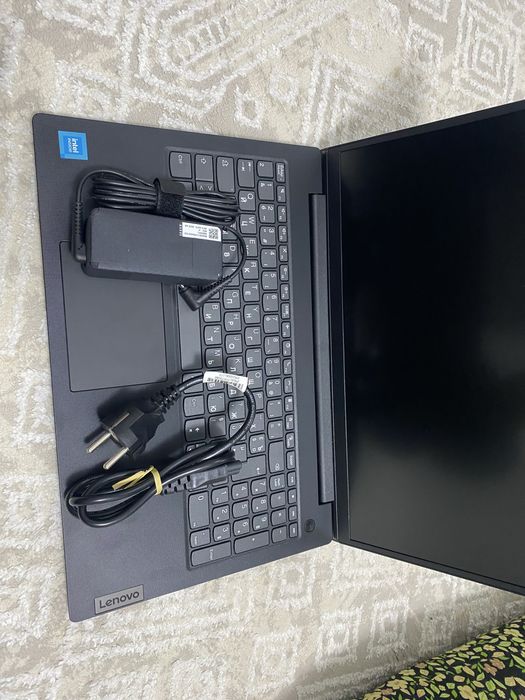 Ноутбук новый Lenovo
