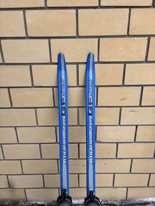 Лыжи разные продам