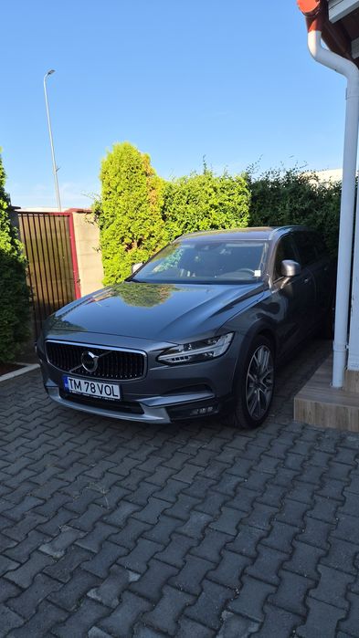 Volvo V90 Cross Country D5 AWD