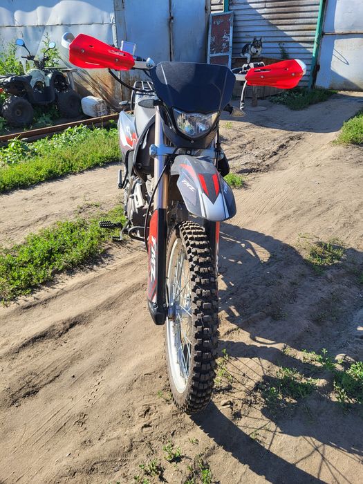 Продам 250к бензин