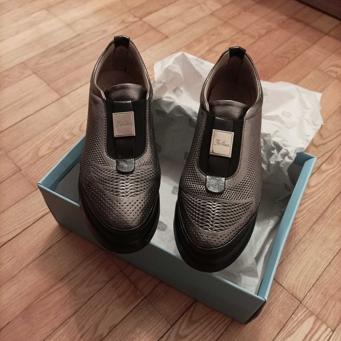 Дамски обувки естествена кожа