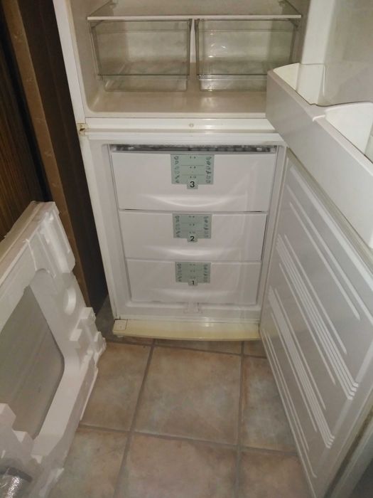 Хладилник с фризер "Либхер конфорт" с два компресора