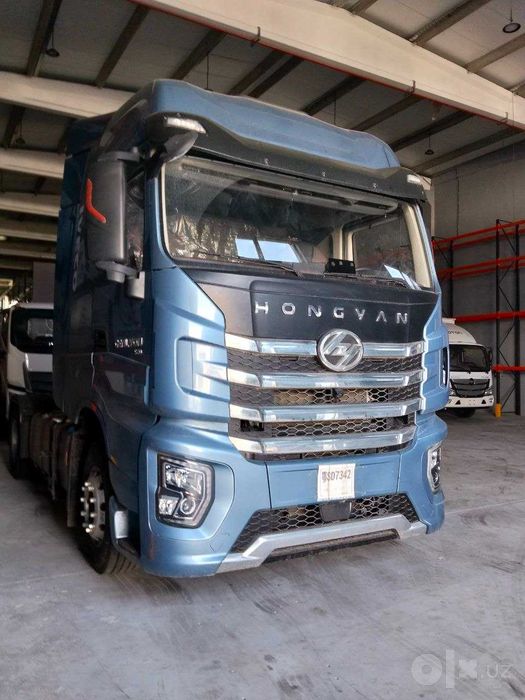 Седельный тягач HONGYAN GENLYON 4×2 (IVECO Cursor 520 л.с.) Новый