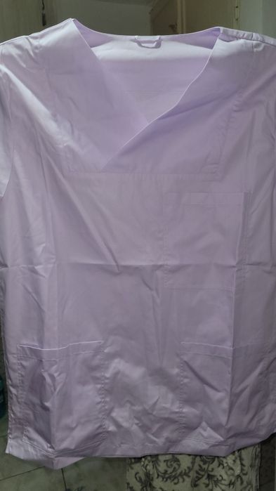 Salopeta medicala din 2 piese, 3 bucati, noi , marime 48