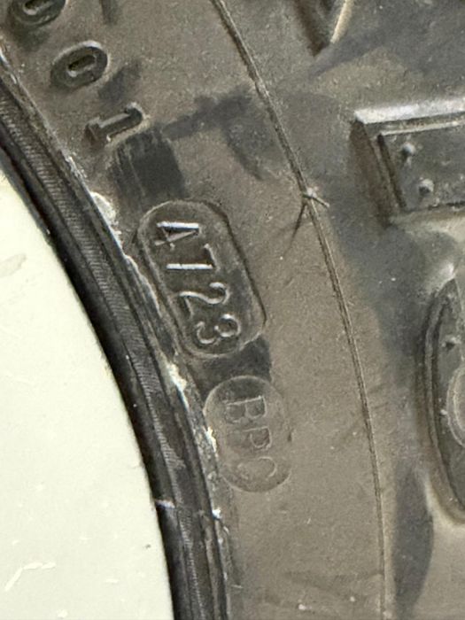 Шины MAXXIS с дисками от додж рам 1500