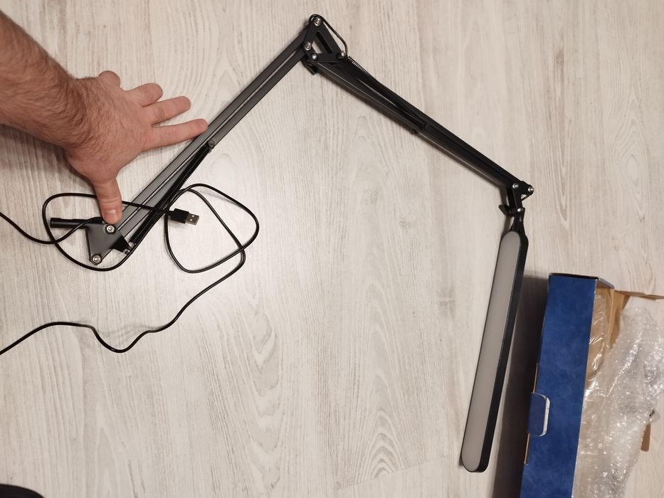 Skyleo A018 lampă LED de birou 12W, 5 moduri, 11 intensități