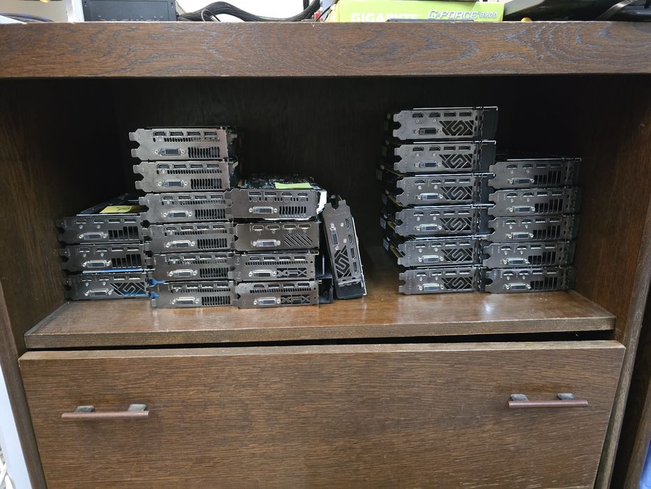 Видеокарти Амд470  4Gb, 480  8GB