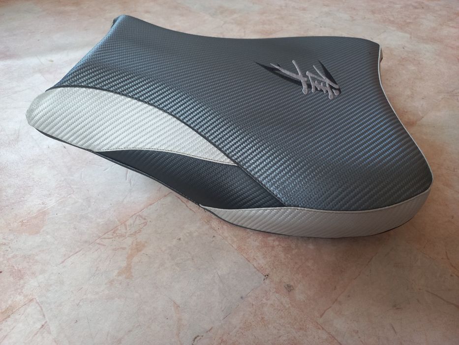 Suzuki GSXR1300 Hayabusa Комфортни седалка