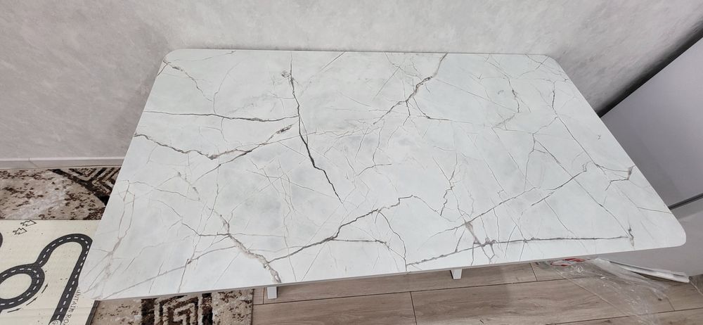 Стол для кухни  торг