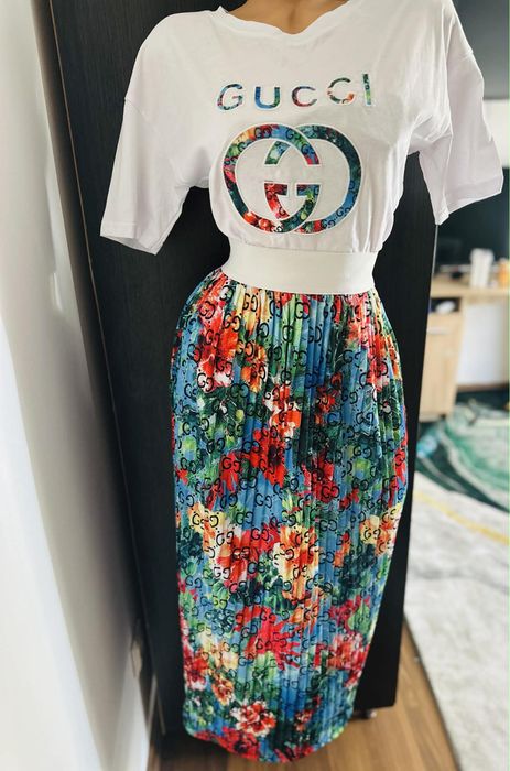 Compleu dama fusta & tricou