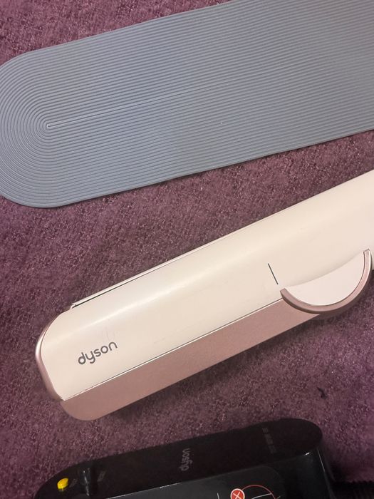 Dyson Airstrait new nou