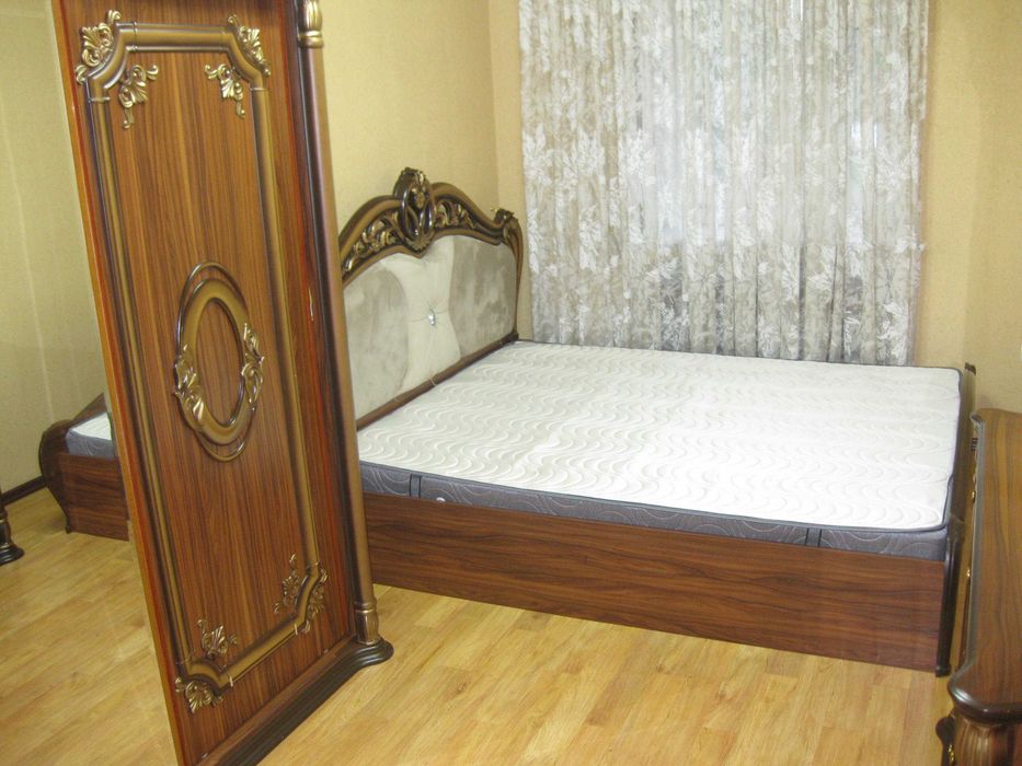 Продам банковскую пятикомнатную квартиру 5/3/4