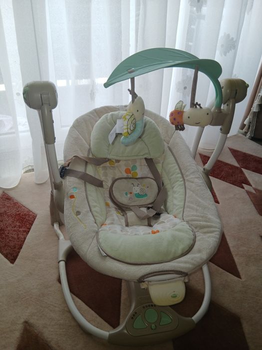 Vând balansoar bebe