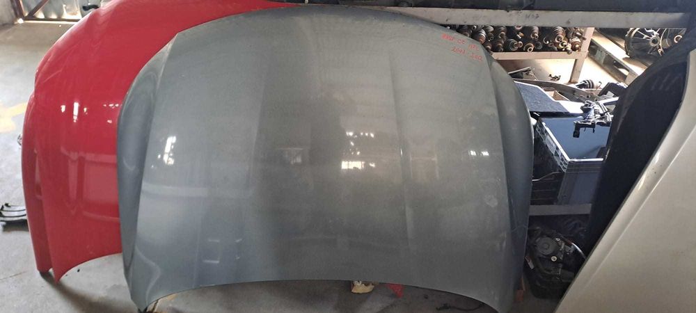 Capota motor completa pentru VW Passat CC Non Facelift , generatia 2008 - 2012