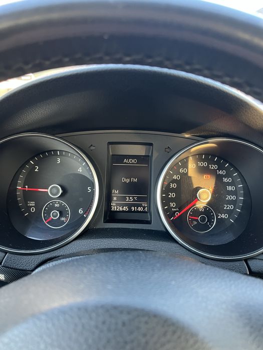 Volkswagen Golf VI Variant(combi), an 2010, motor 1.6 TDI, 105 CP