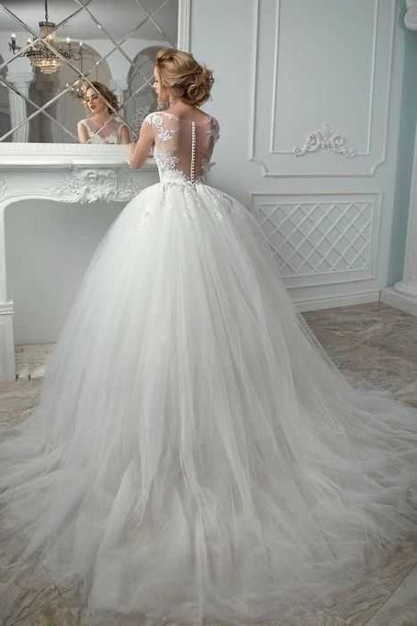 Свадебное платье