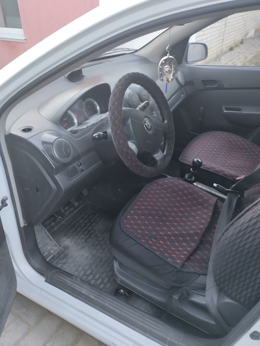 Продам машину Ravon R3