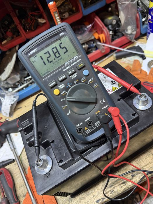 Reparatii Porsche, reparare faruri Porsche, reparatii baterii litiu, carplay full, piwis