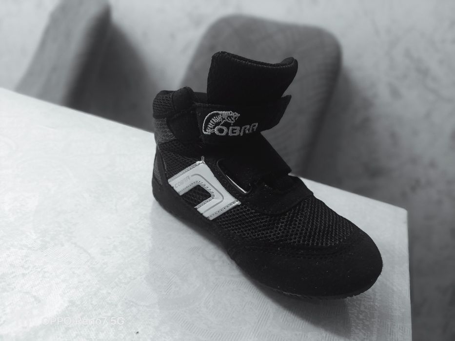 Продам борцовки детские