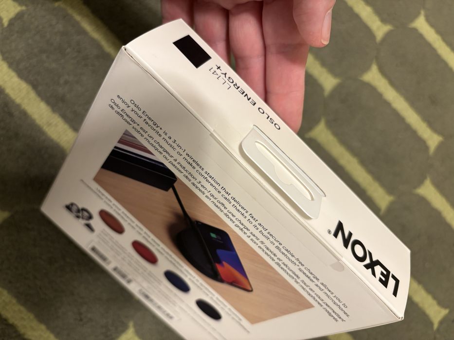 Wireless charger cu bluetooth speaker si microfon Lexon