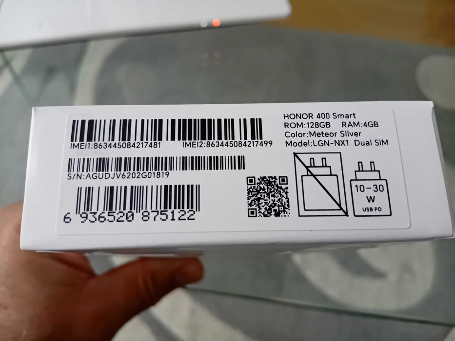 Телефон Honor 400 smart