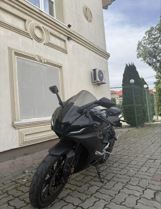 Yamaha yzf r125