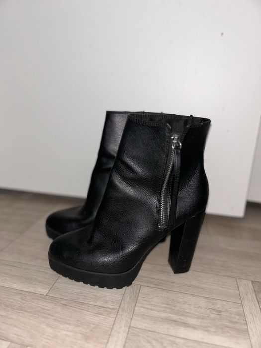 Продам одежду в хорошем состоянии