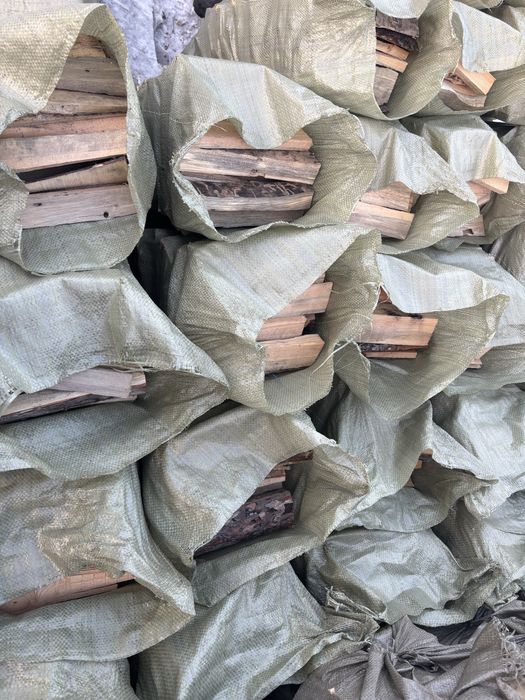 Дрова в мешках с доставкой