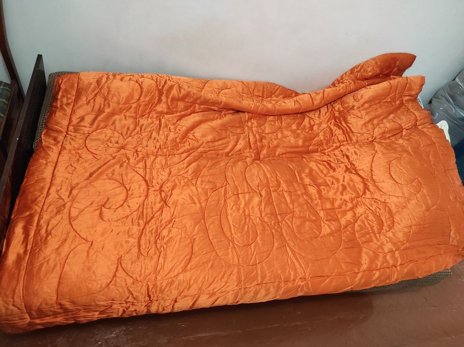 Продается Одеяло.