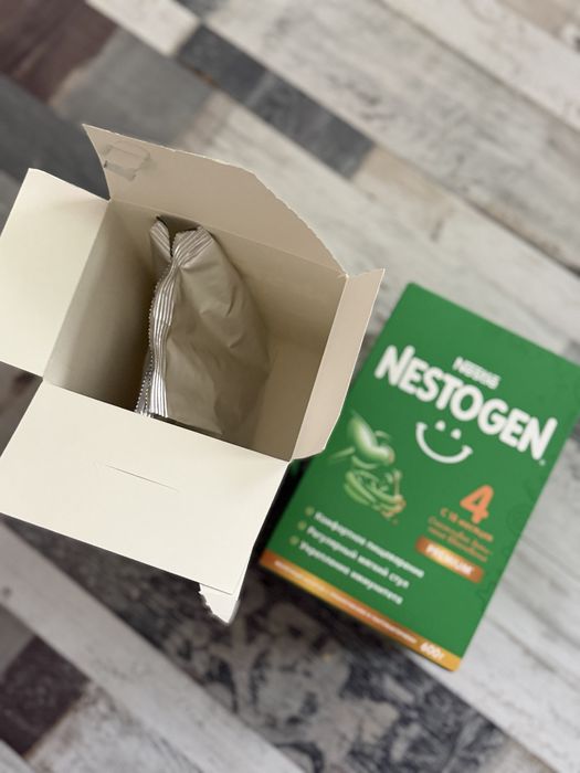 Смесь Nestogen 4 / 900 гр.