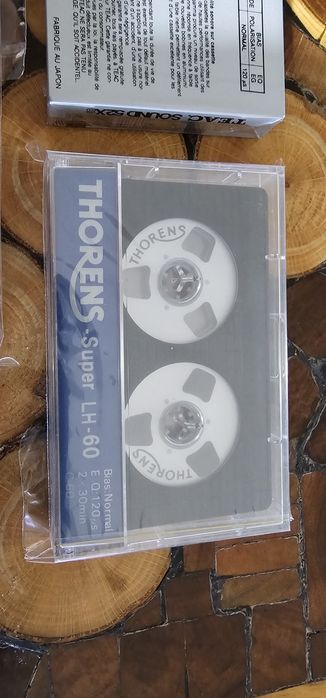 De vanzare casete sigilate