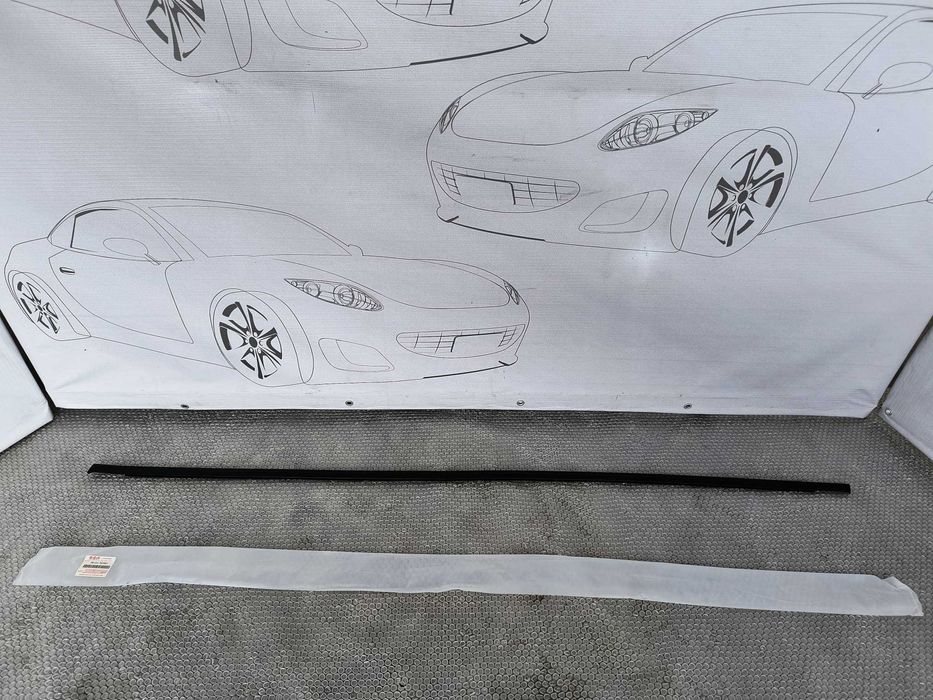 Ornament / Cheder Plafon Dreapta Suzuki Swift III 2017 / 2016-2023 Cod OEM 78131-52R01 (1C4)