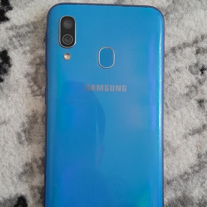 Samsung Galaxy a40