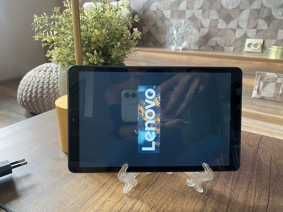 Таблет Lenovo TB-8505X