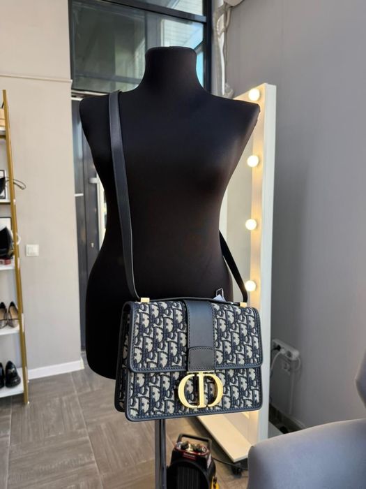 Продам сумку Dior